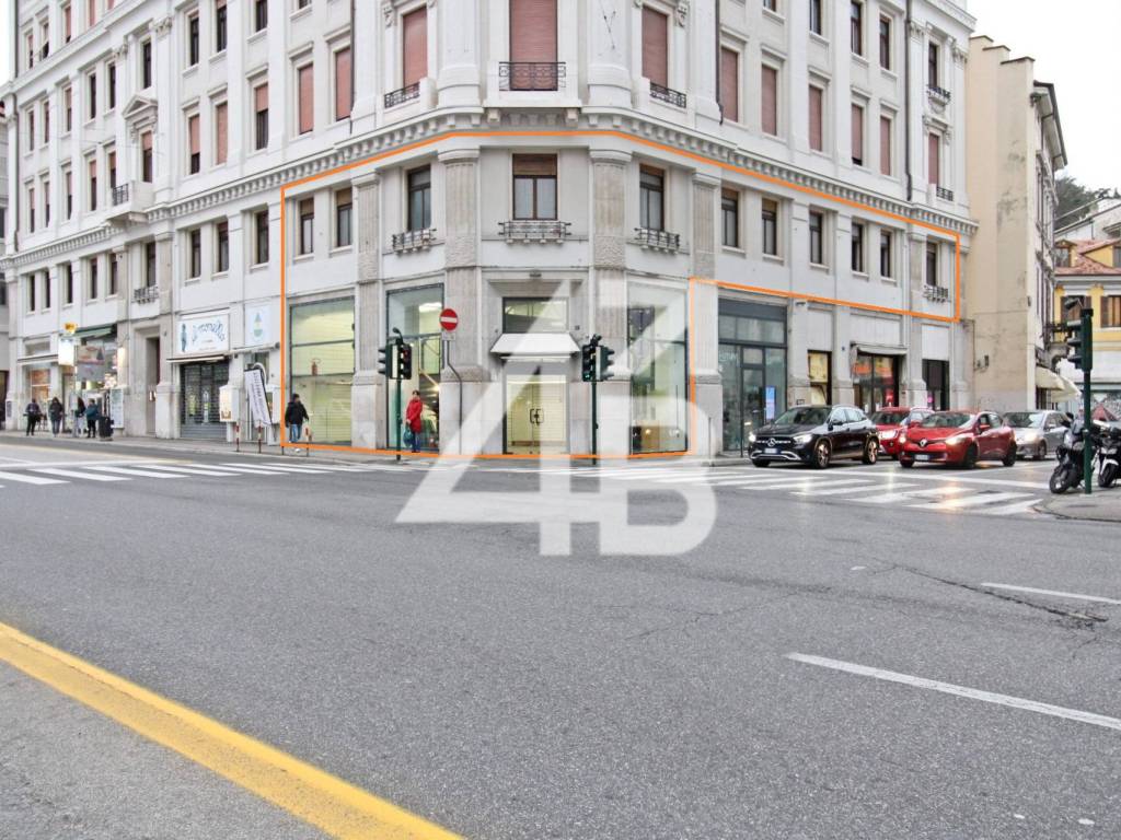 Immobile a Trieste in Via Giosuè Carducci, 39 - Foto 2