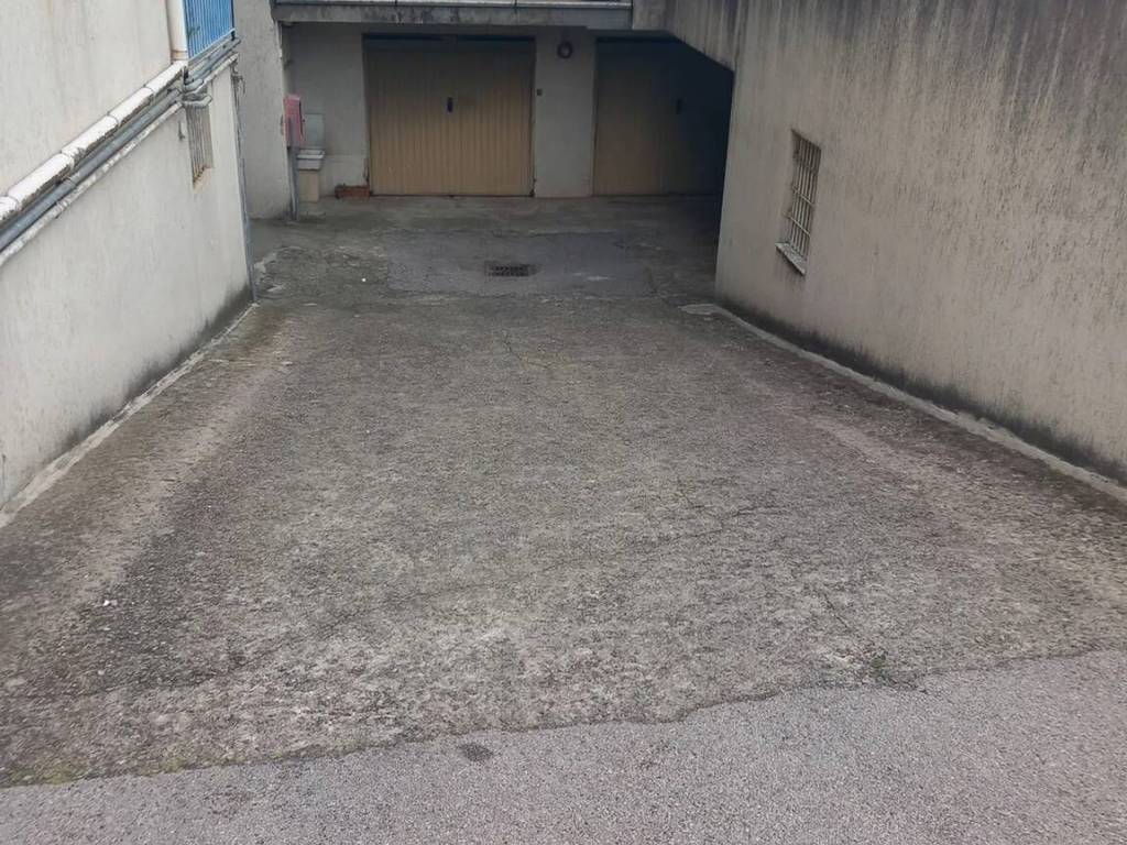 Box / garage a Baronissi in Via Cutinelli S.N.C. - Foto 3