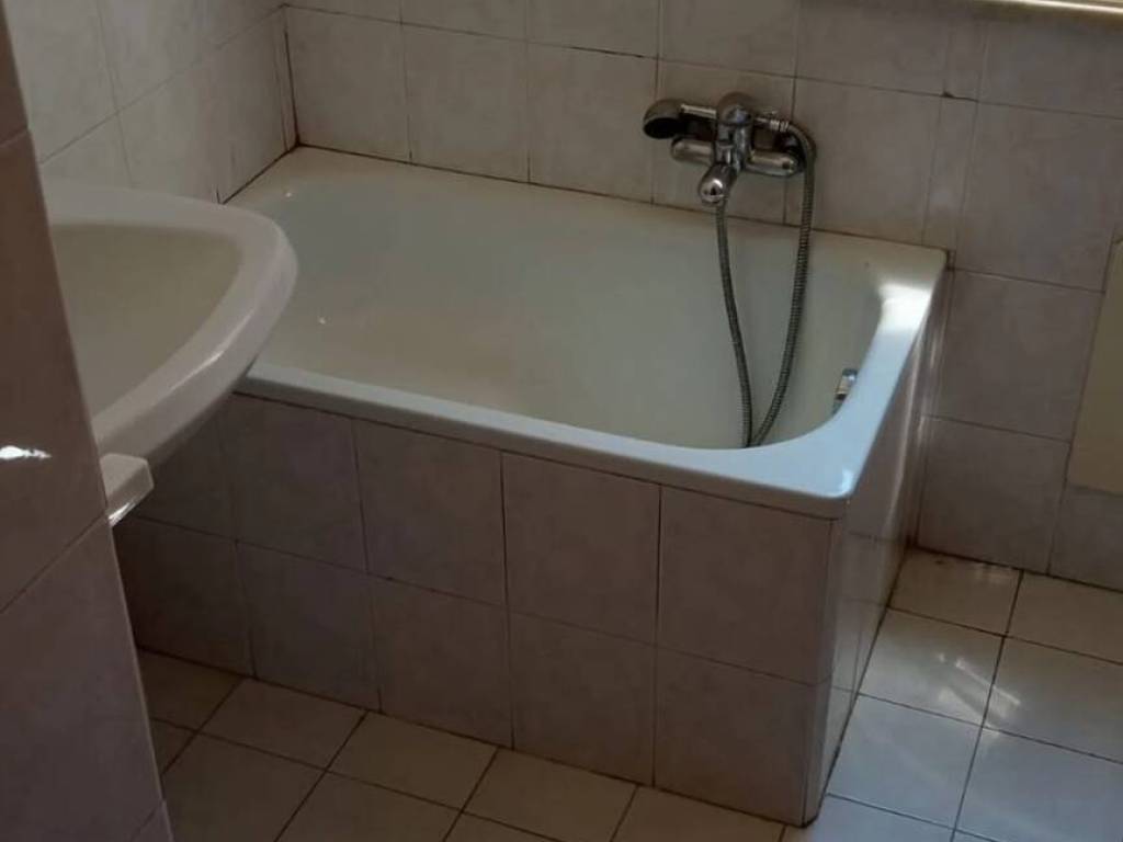 Appartamento a Baronissi in Via Raffaello Sanzio S.N.C. - Foto 5
