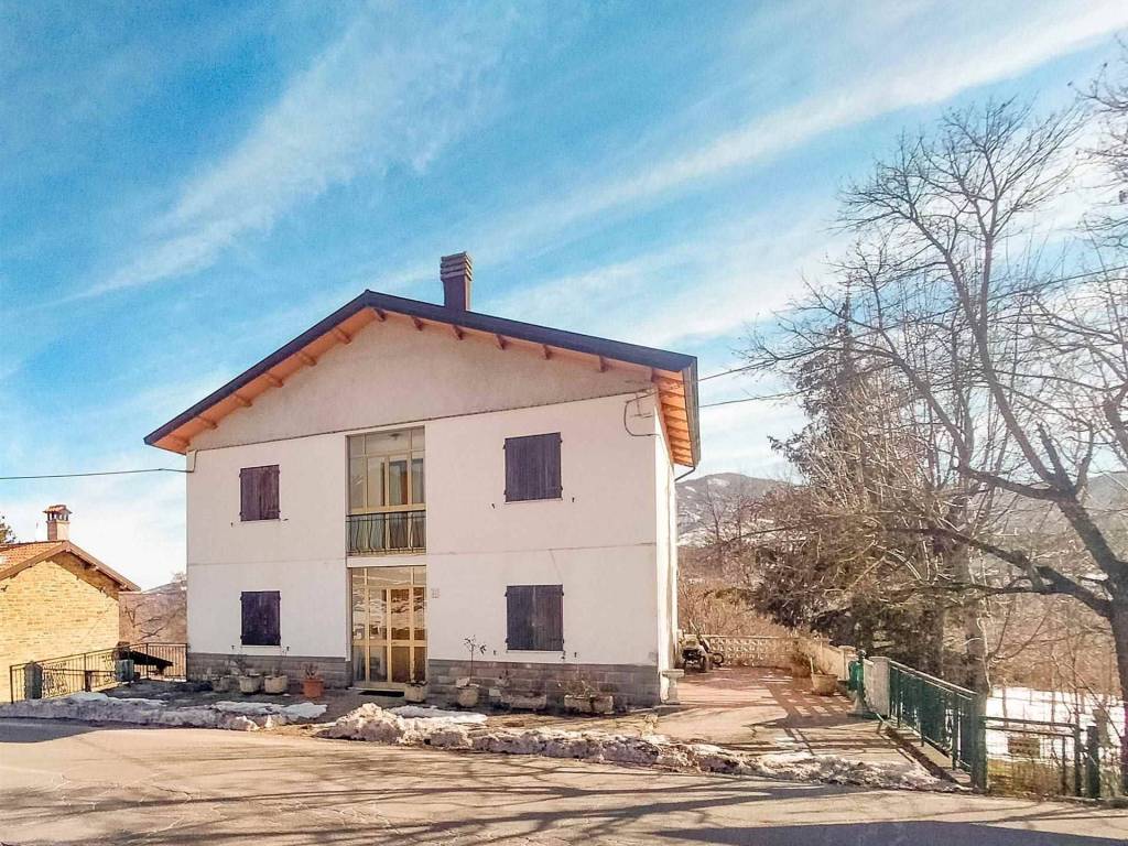 Casa indipendente a Frassinoro - Foto 2