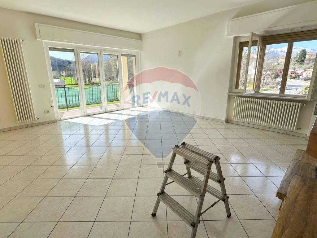 Appartamento a Luino in Copelli - Foto 3