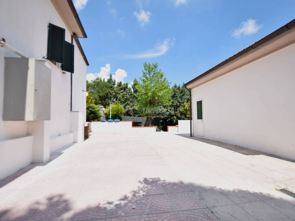 Villa a Senigallia in Strada Cavallo Montirone - Foto 4