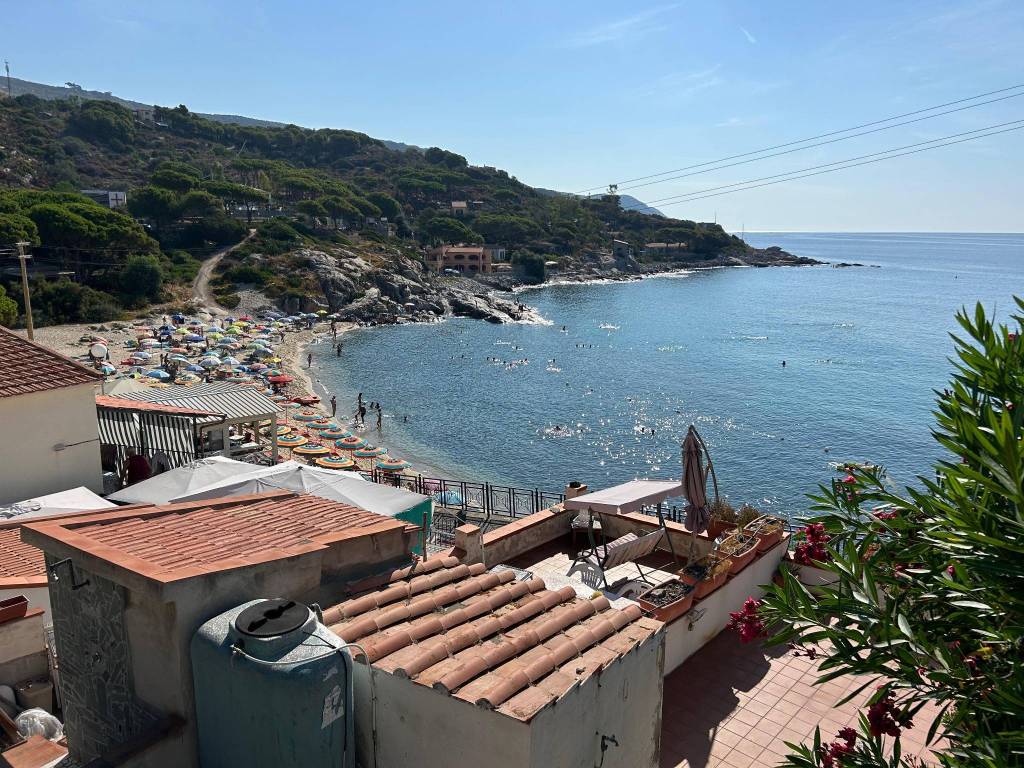 Casa indipendente a Campo nell'elba in Via della Costa - Foto 2