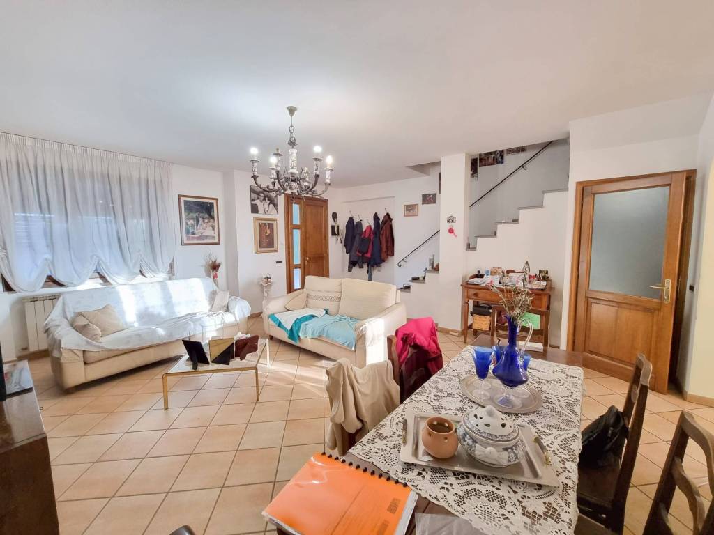 Villa a Montespertoli in paese - Foto 4