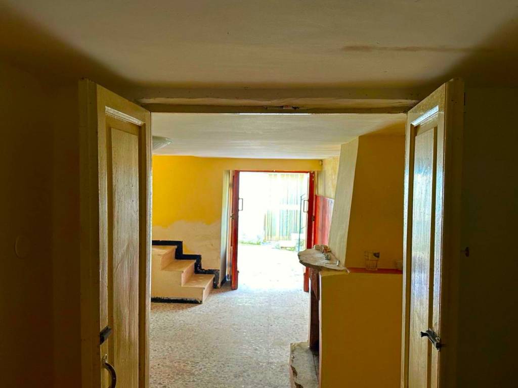 Casa indipendente a Roccamorice in Via Ruggieri - Foto 5