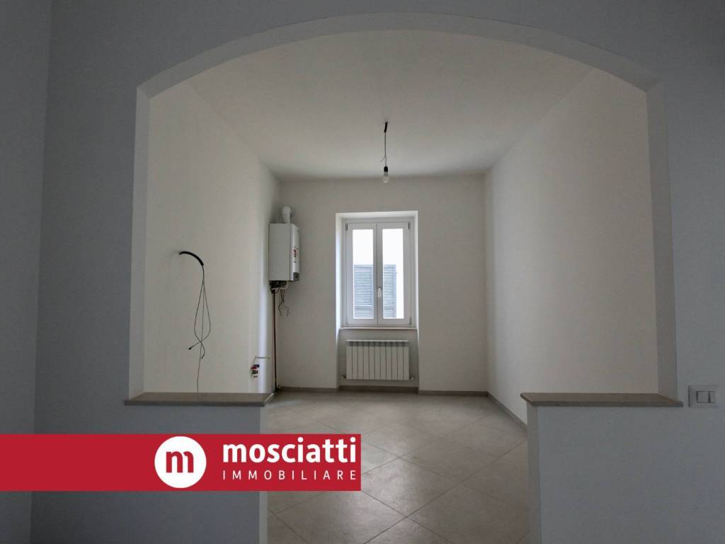 Appartamento a Matelica in Corso Vittorio Emanuele, 37 - Foto 2