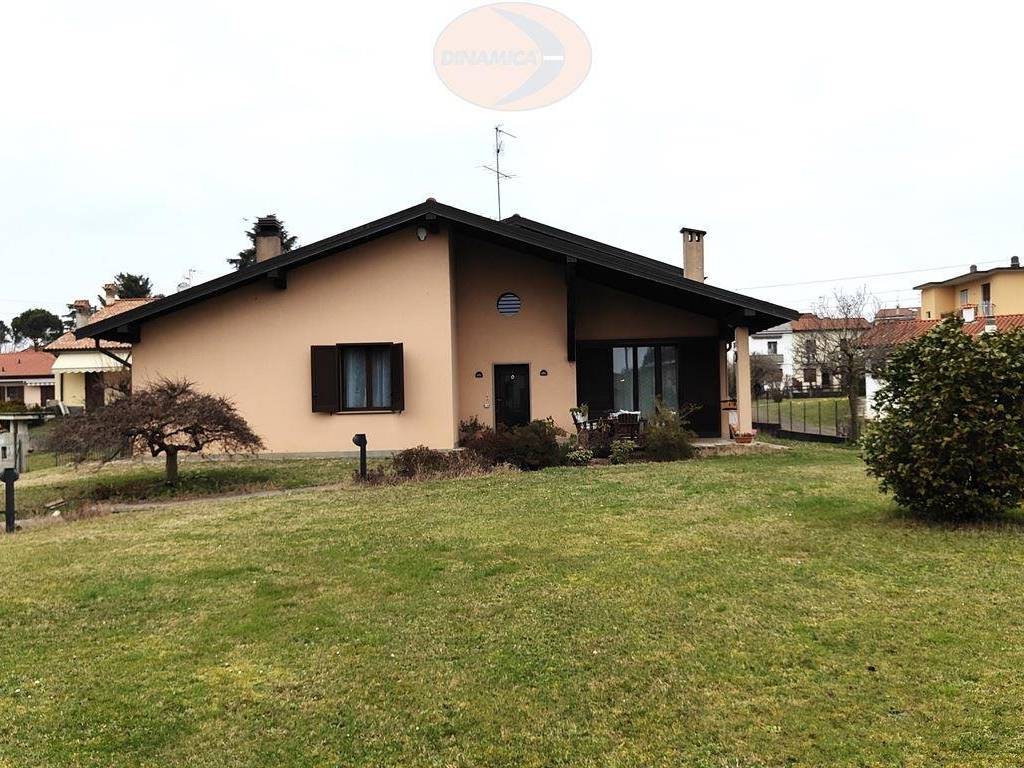 Villa a Casatenovo in Via Puecher - Foto 4