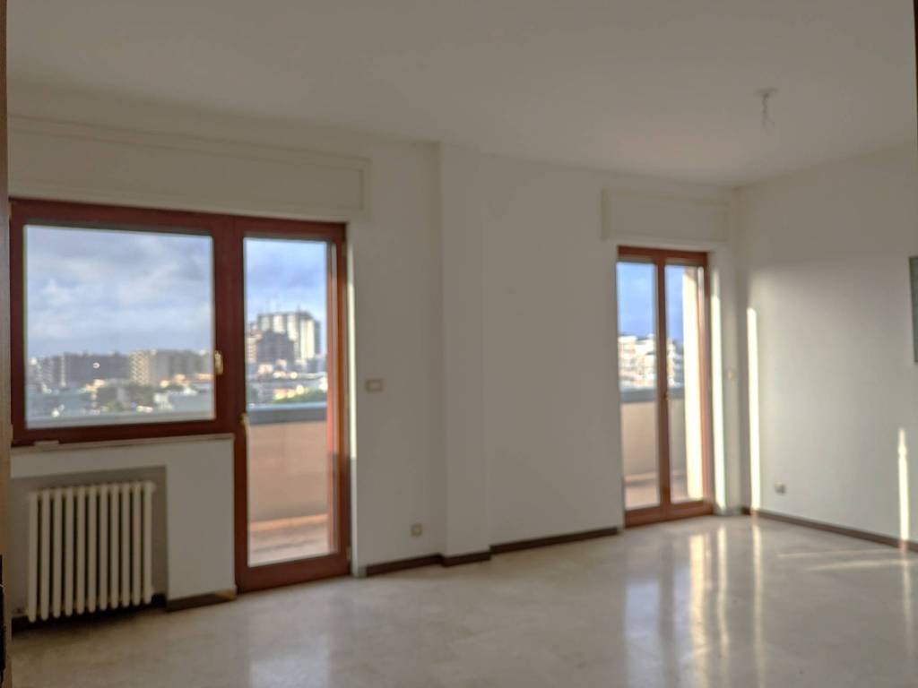 Appartamento a Taranto in Viale Magna Grecia, 201 - Foto 4