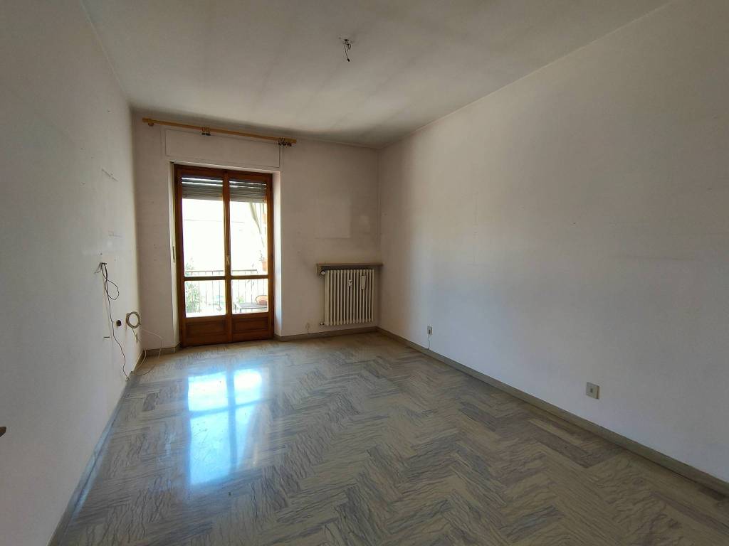 Appartamento a Asti in Via Giosuè Carducci, 52 - Foto 2