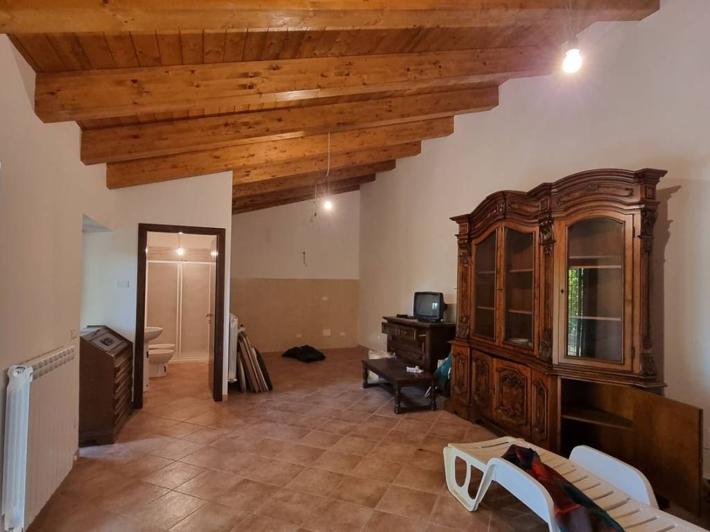 Villa a Poggio bustone in San Pietro S.N.C. - Foto 2