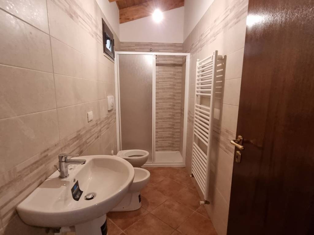 Villa a Poggio bustone in San Pietro S.N.C. - Foto 5