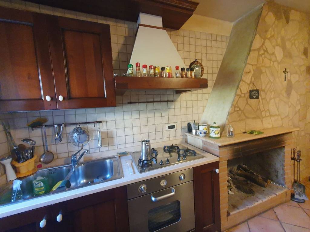 Villa a Antrodoco in Via Castello Di Corno S.N.C. - Foto 4