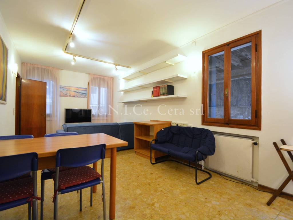 Appartamento a Venezia in Campo Santo Stefano - Foto 3