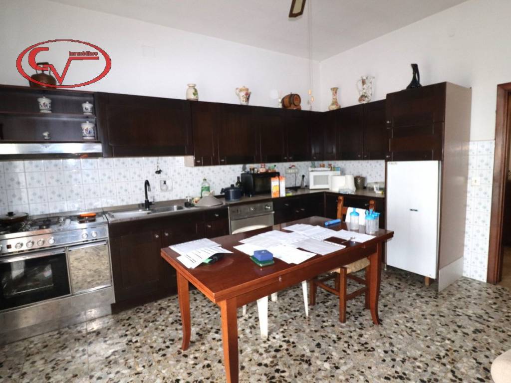 Appartamento a Montevarchi in Via dell'Oleandro - Foto 4