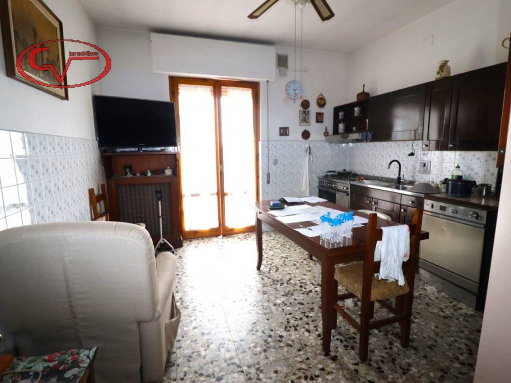 Appartamento a Montevarchi in Via dell'Oleandro - Foto 5