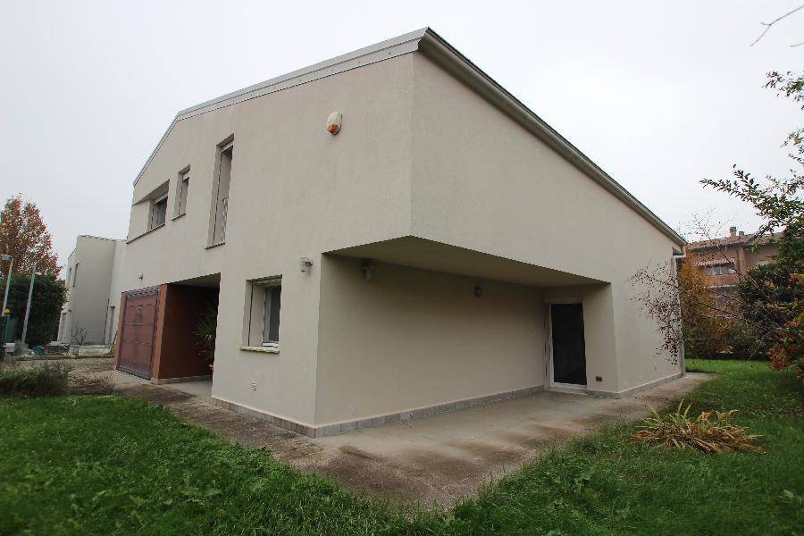 Casa indipendente a Sala bolognese in VIA CADUTI DI SABBIUNO, 7 - Foto 3