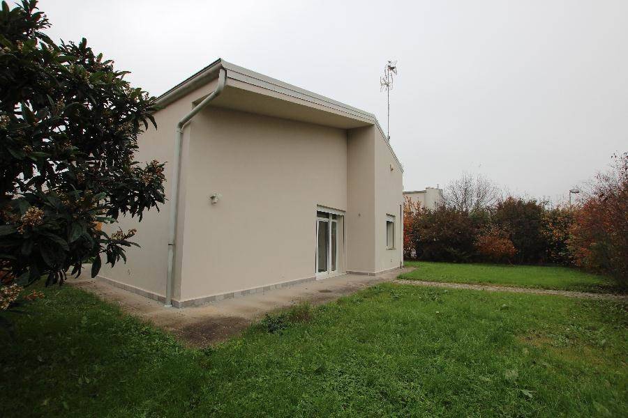 Casa indipendente a Sala bolognese in VIA CADUTI DI SABBIUNO, 7 - Foto 4