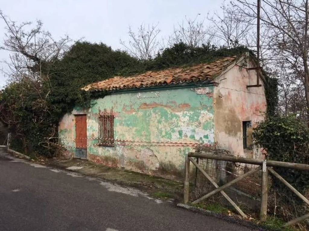 Rustico / casale a Mondolfo in Area Residenziale Mondolfo Centro - Foto 2