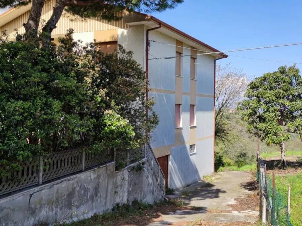 Villa a San costanzo in Strada Solfanuccio, 9 - Foto 4