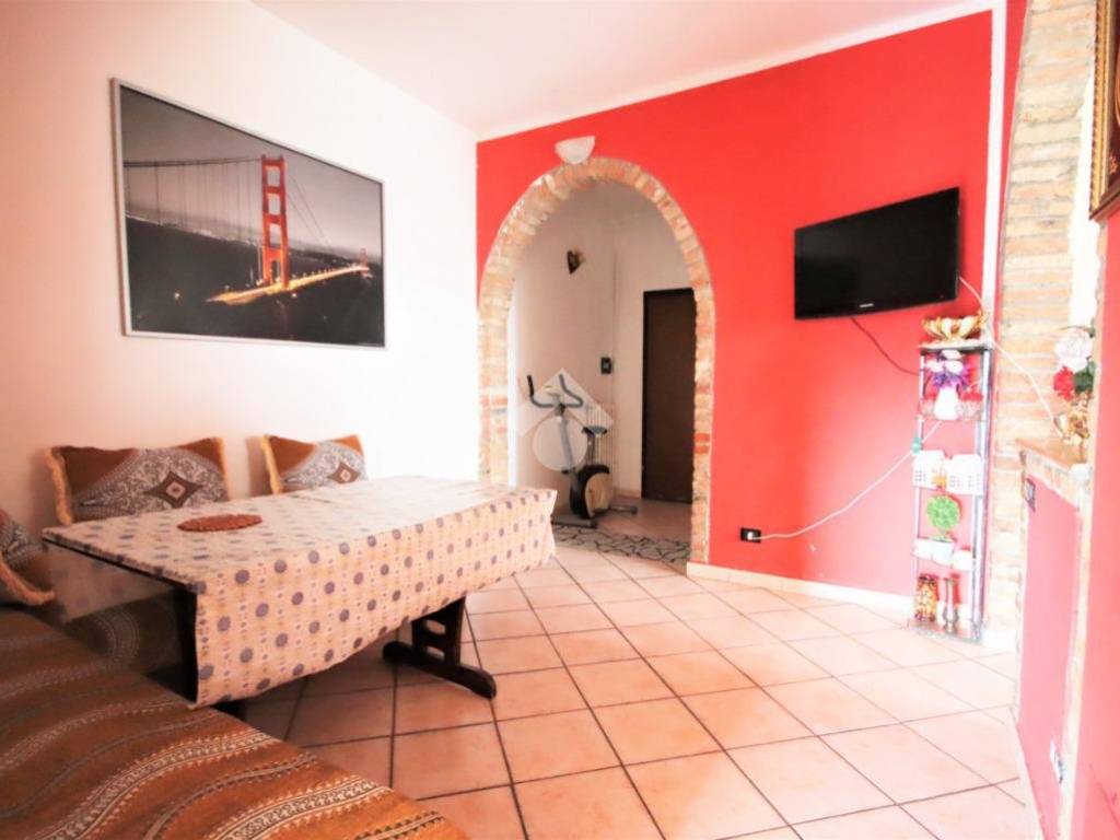 Appartamento a Bulciago in Via Cesare Cantù, 34 - Foto 2