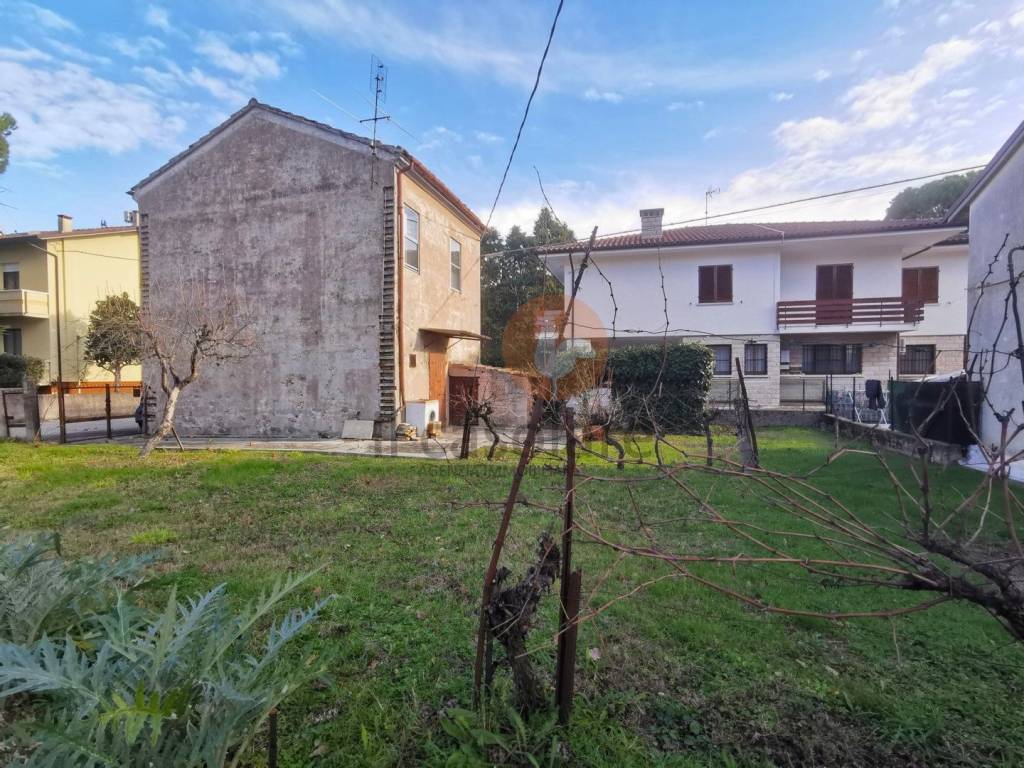 Casa indipendente a Fano in Via Caio Muzio Scevola, 2 - Foto 3