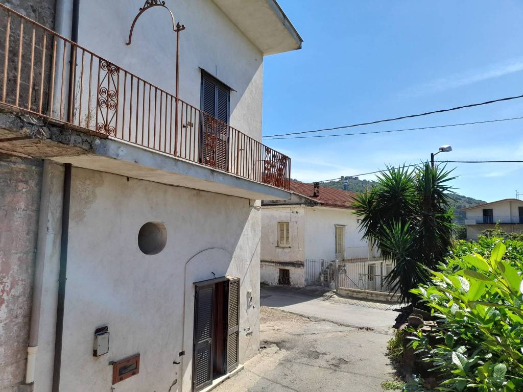 Casa indipendente a Maddaloni in Via Grotticella - Foto 3