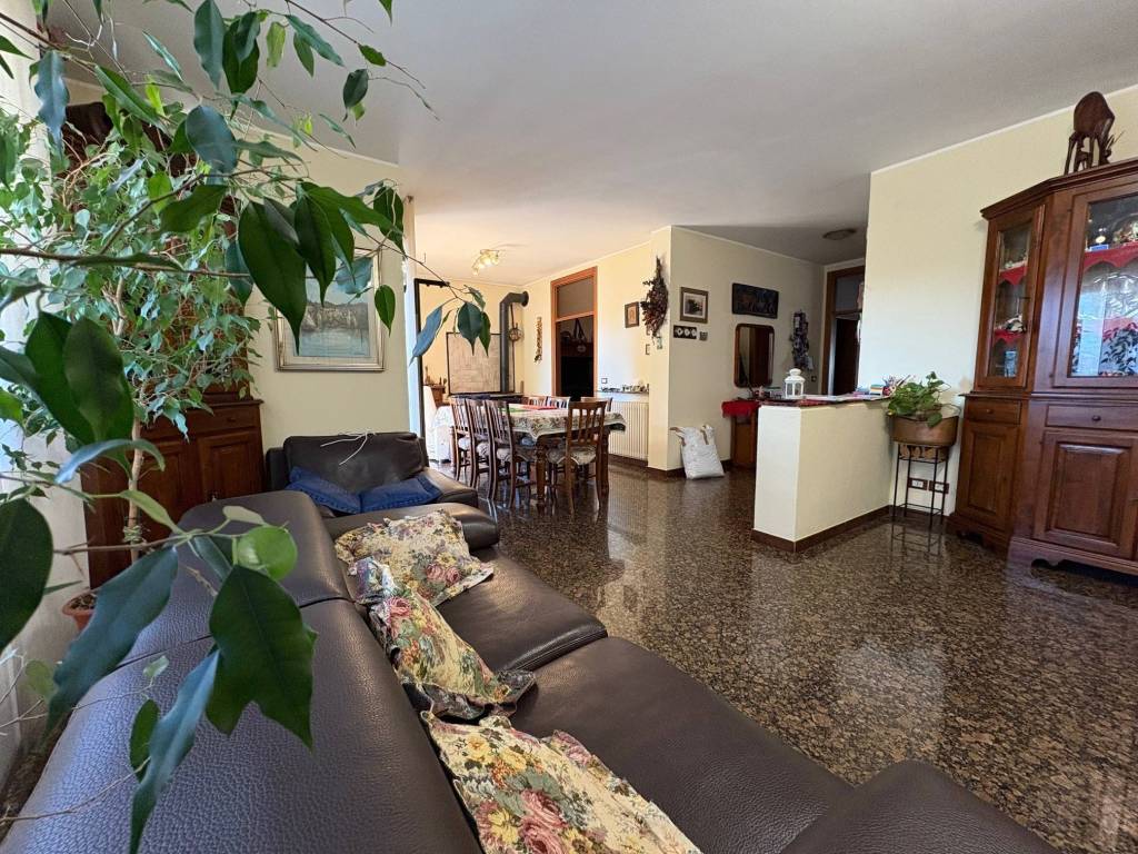 Appartamento a Riccione in Viale Cuneo, 9 - Foto 3