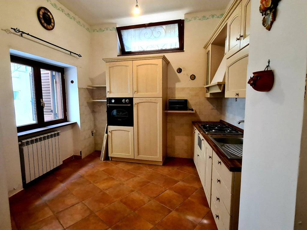 Casa indipendente a Airola in Corso Caudino, 126 - Foto 4