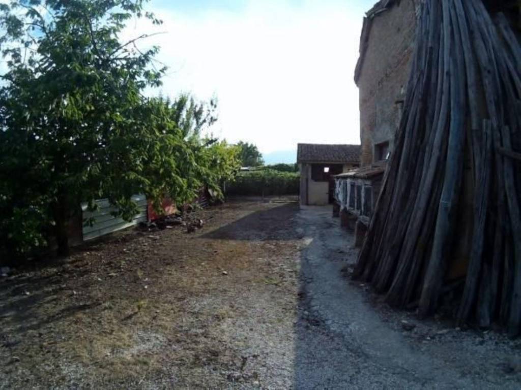 Rustico / casale a Rieti in Via Velinia s.n.c - Foto 5