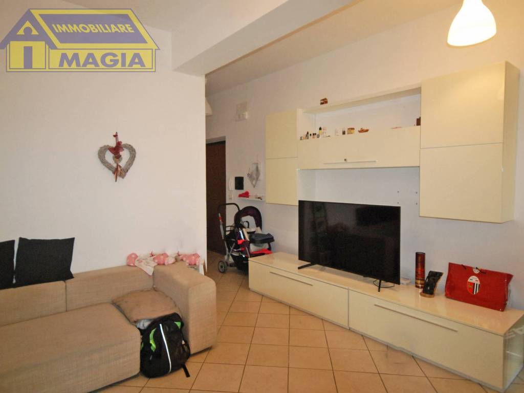 Appartamento a Ascoli piceno in Via Sinibaldo Vellei - Foto 2