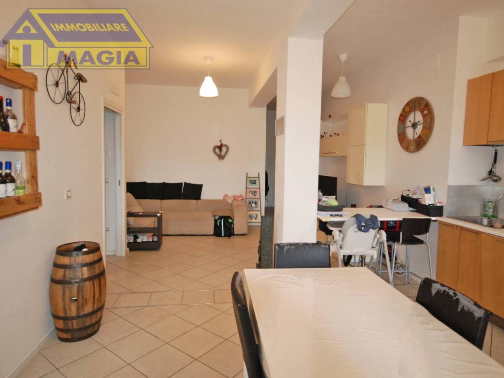 Appartamento a Ascoli piceno in Via Sinibaldo Vellei - Foto 4
