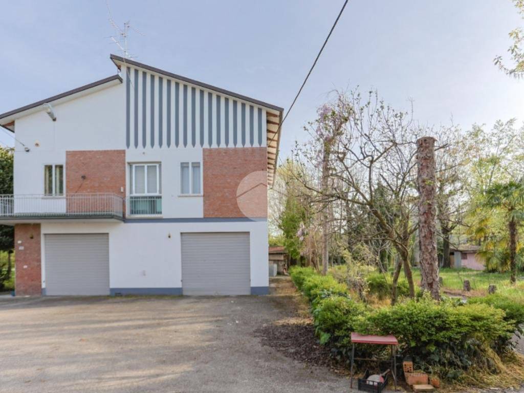Villa a Savignano sul panaro in Via Mohandas Karamchand Gandhi, 739 - Foto 4