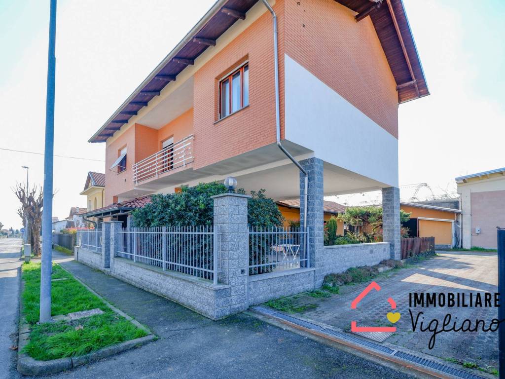 Villa a Vigliano biellese in Corso Avilianum, 26 - Foto 2