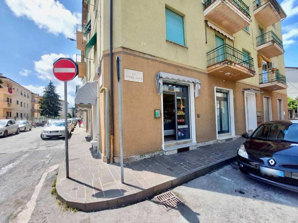 Immobile a Fabriano in via Vittorio Veneto, 17 - Foto 2