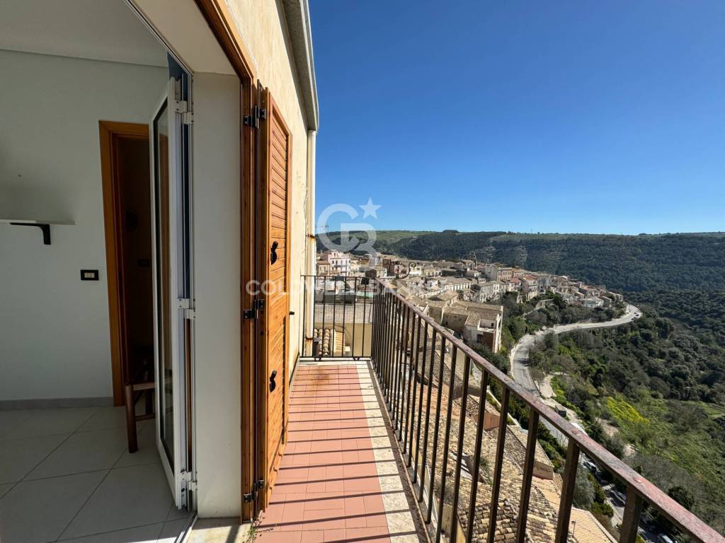 Appartamento a Ragusa in Via Maria Paternò Arezzo, 77 - Foto 2