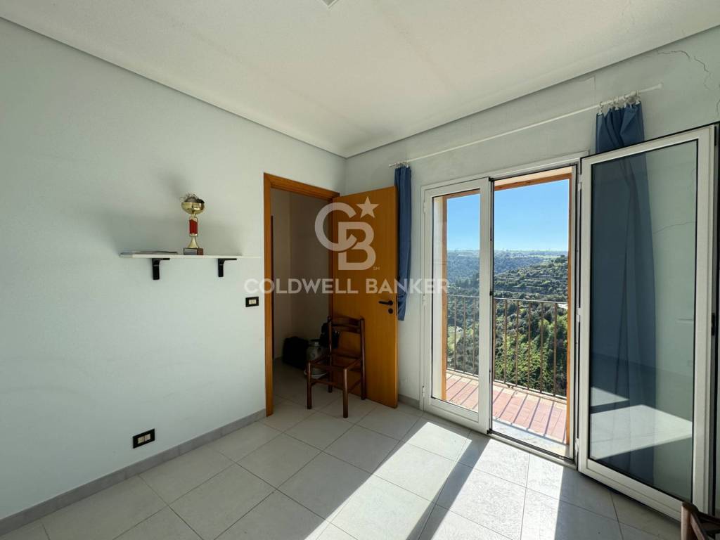 Appartamento a Ragusa in Via Maria Paternò Arezzo, 77 - Foto 4
