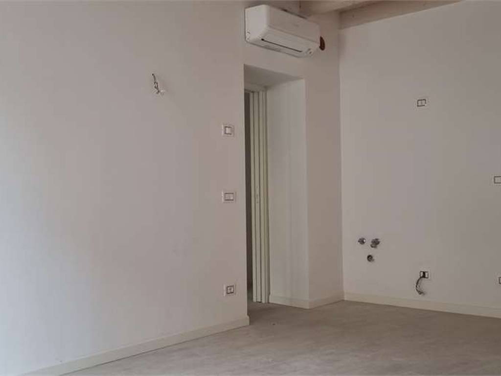 Appartamento a Rovereto in VIA MAZZINI - Foto 4