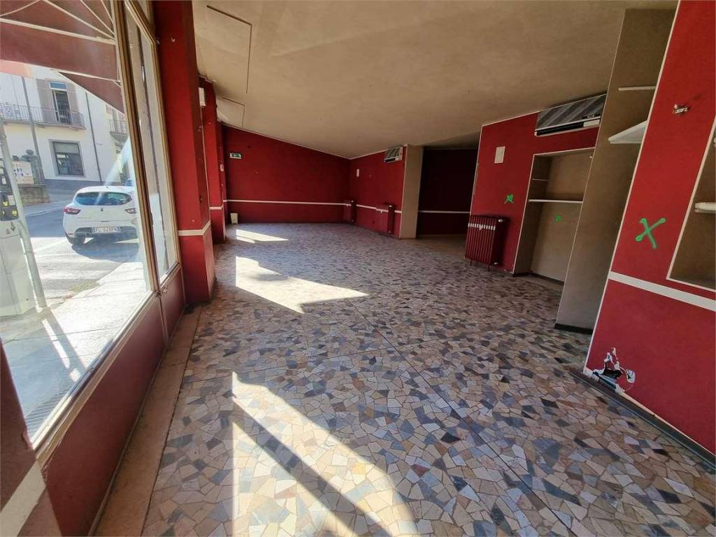 Immobile a Alba in piazza Michele Ferrero - Foto 5