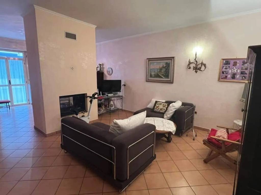 Palazzo / stabile a Cerignola in Via Rieti S.N.C. - Foto 4