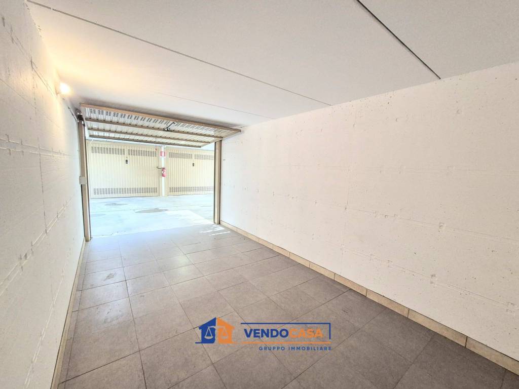 Box / garage a Loano in Via Aurelia, 120 - Foto 4