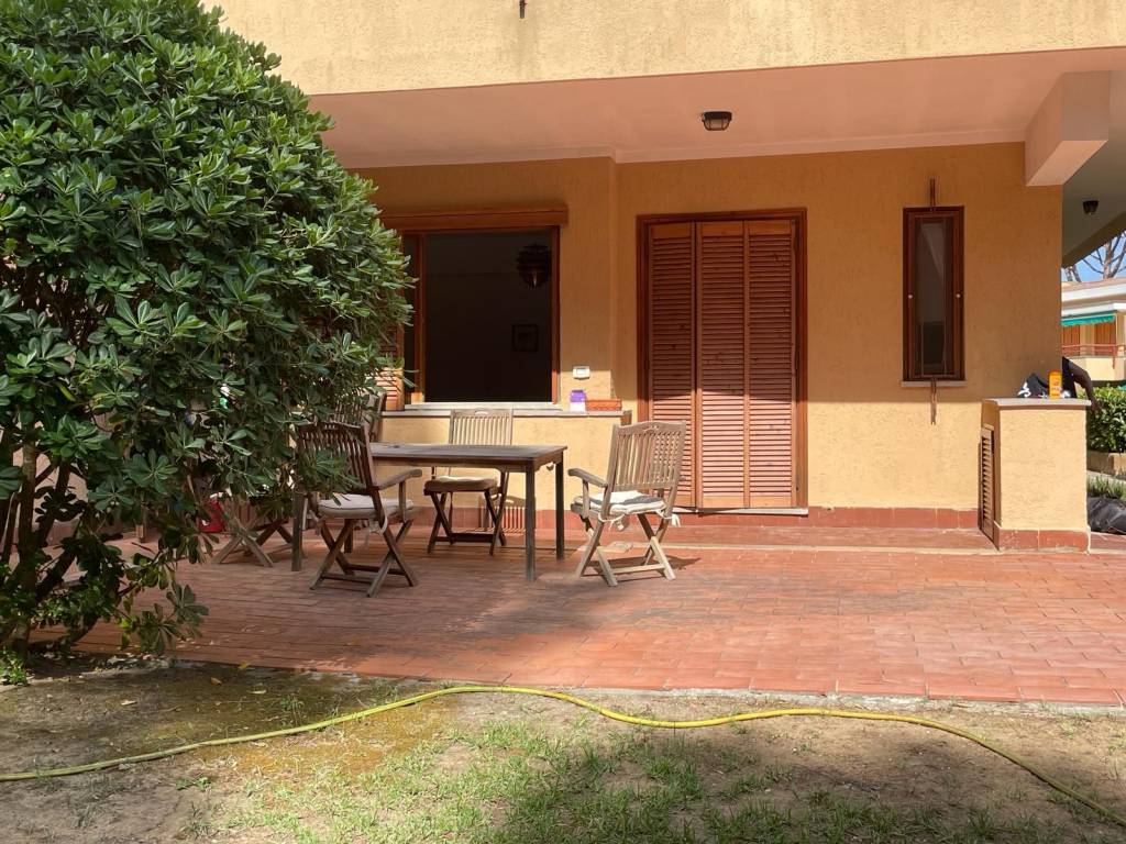 Appartamento a Castiglione della pescaia in Strada Provinciale delle Rocchette - Foto 2