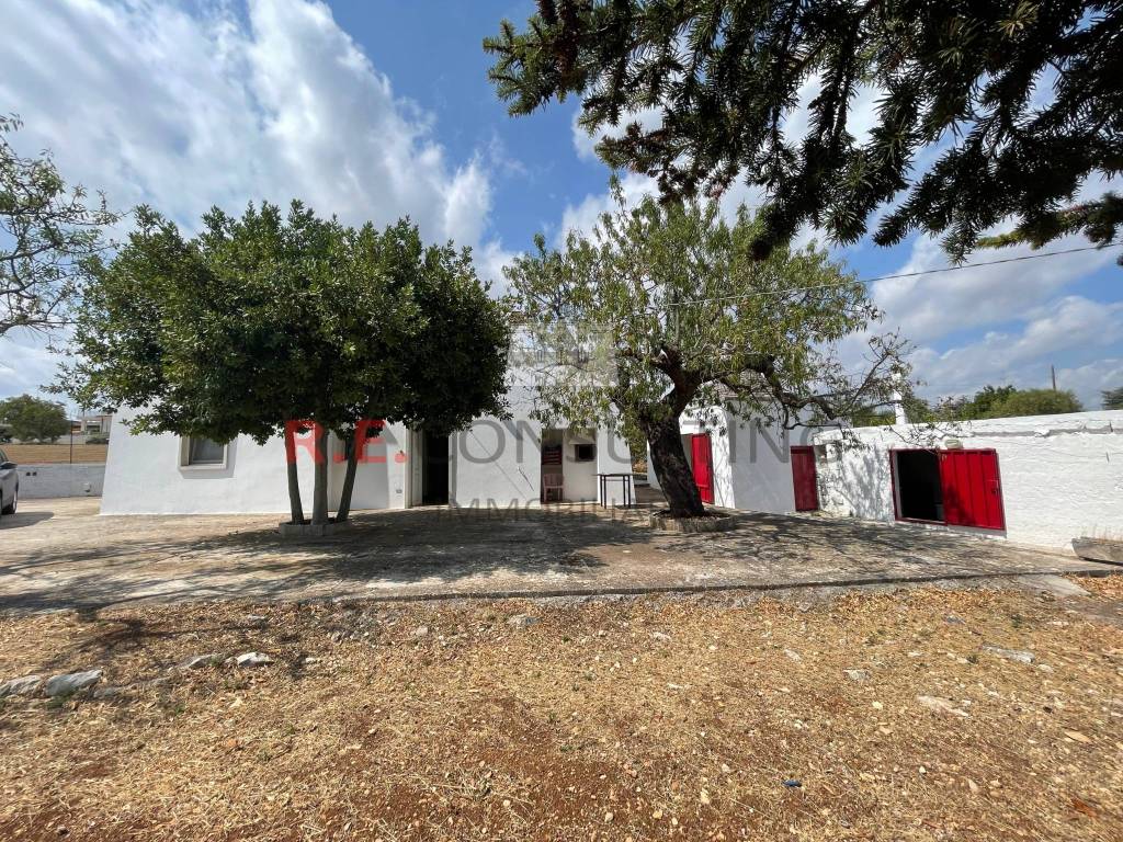 Rustico / casale a Martina franca in Strada Provinciale 62, 139 - Foto 2