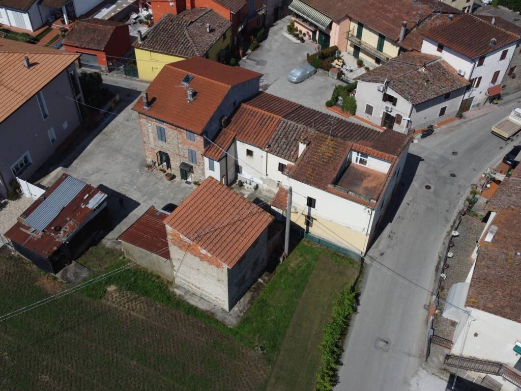 Casa indipendente a Pistoia in Via di Pontassio, 7 - Foto 4
