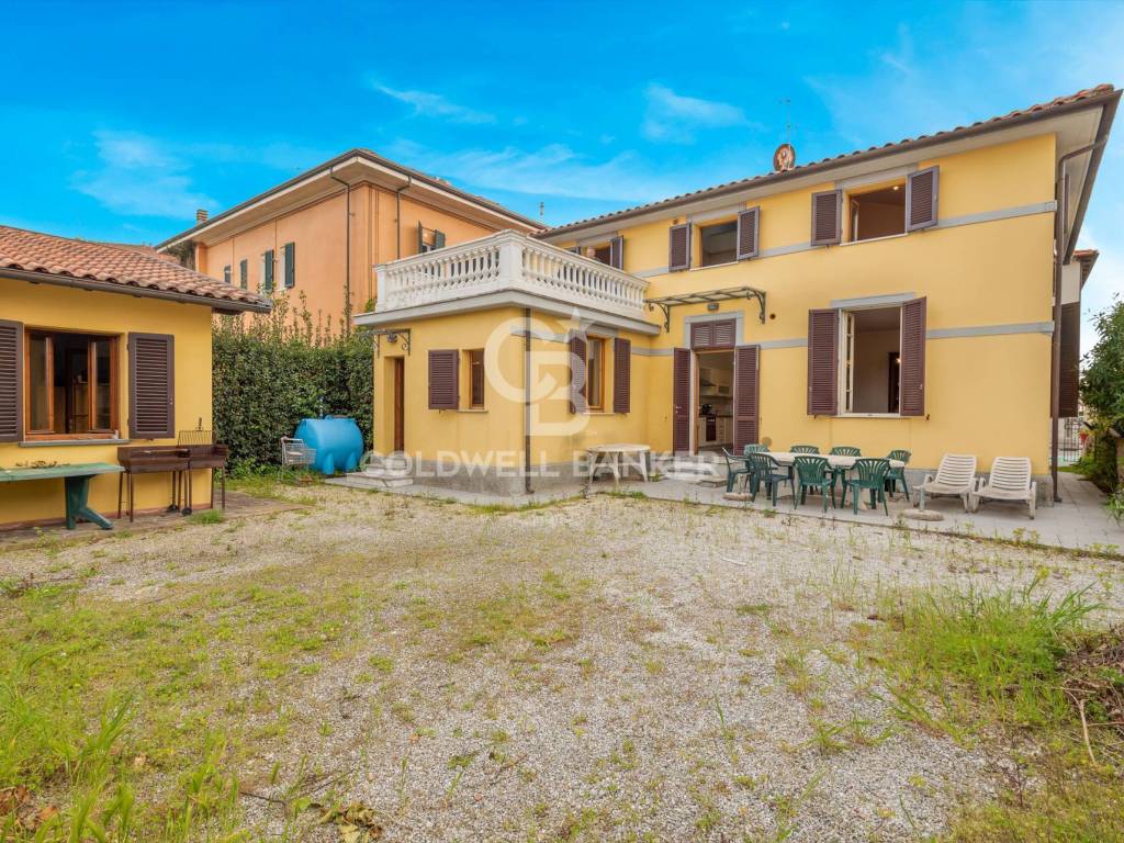 Villa a Pietrasanta in Via Ugo Foscolo - Foto 2