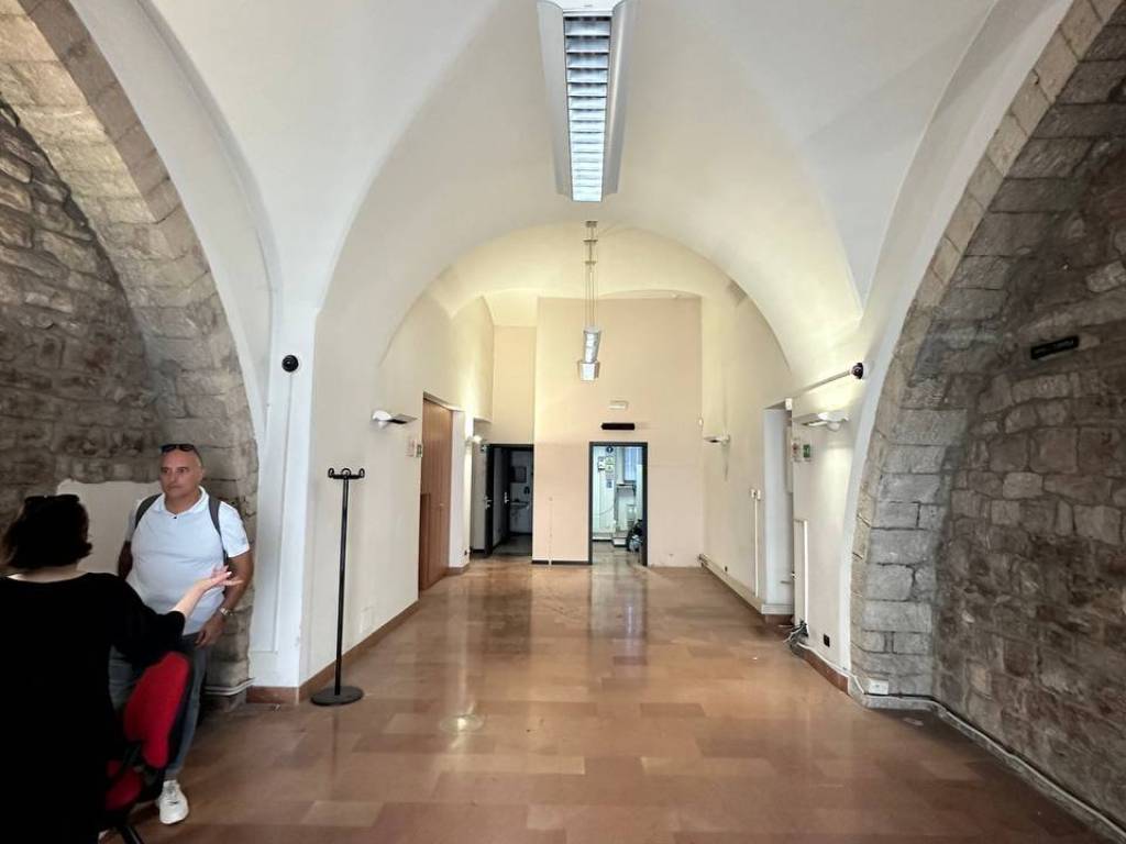 Immobile a Assisi in Piazza del Comune - Foto 4