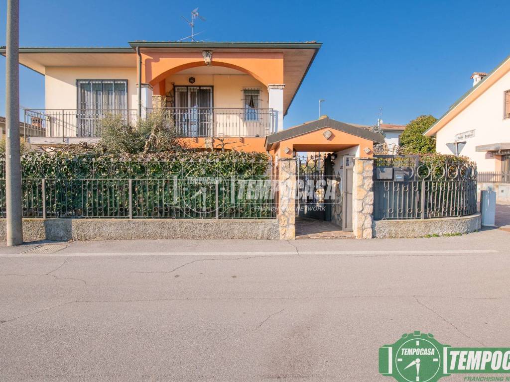 Villa a Salerano sul lambro in Via San Antonio 32 - Foto 2