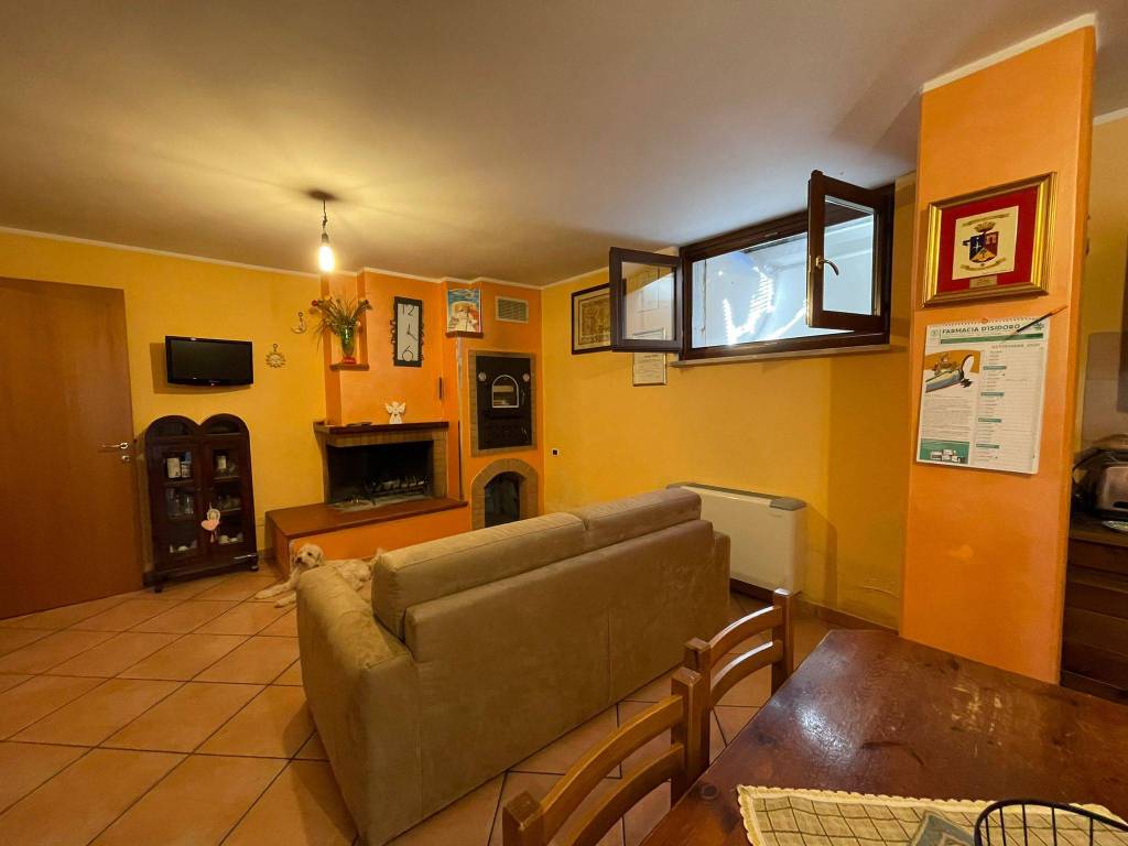 Villa a Folignano in Via Verona - Foto 2