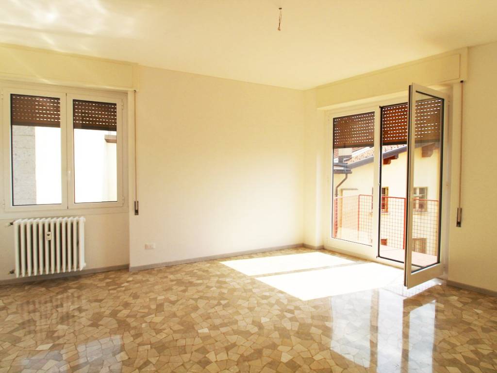 Appartamento a Cantù in Piazza Giuseppe Garibaldi - Foto 2