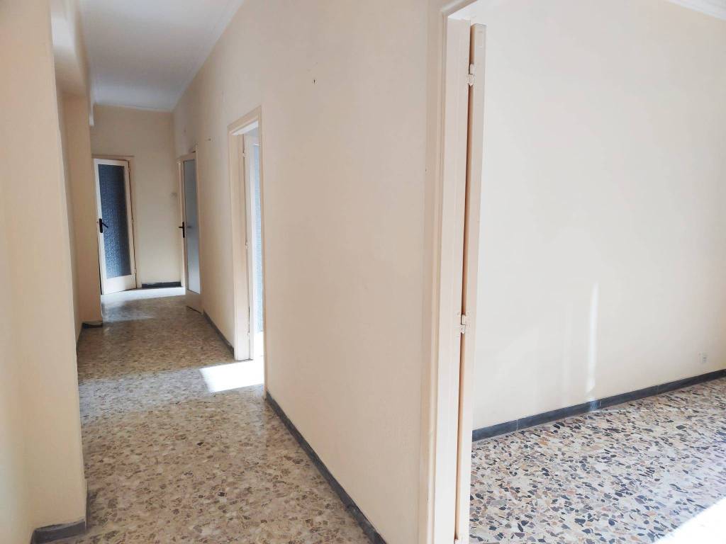 Appartamento a Taranto in Via Romagna, 19 - Foto 2