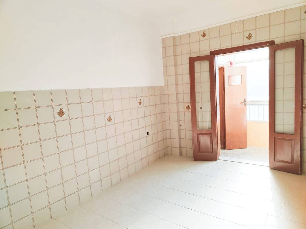 Appartamento a Taranto in Via Romagna, 19 - Foto 5